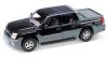 Игрушка модель машины 1:18 2001 CHEVROLET AVALANCHE.